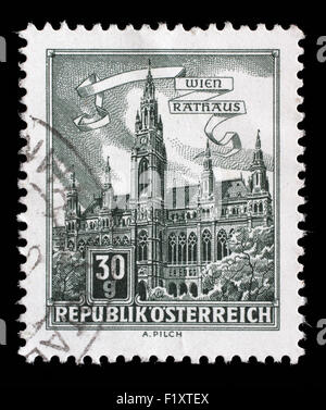 Briefmarke gedruckt in Österreich zeigt Rathaus, Wien, Reihe, ca. 1962 Stockfoto