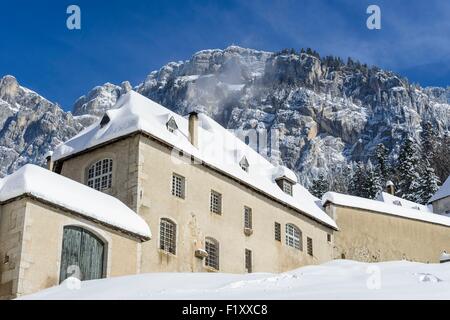 Frankreich, Saint-Pierre de Chartreuse, Grande Chartreuse Kloster, Kopf Kloster des Kartäuserordens, gelegen am Fuße des Grand Som, Isere, Parc Naturel Regional De La Chartreuse (natürlichen regionalen Park der Chartreuse) vierte höchste Gipfel in der Ch Stockfoto