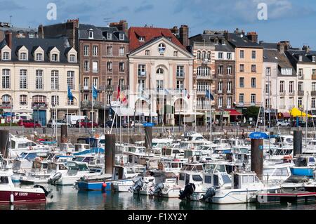 Frankreich, Seine Maritime, Pays de Caux, Cote d'Albatre, Dieppe, Quai Henri IV, Marina Stockfoto