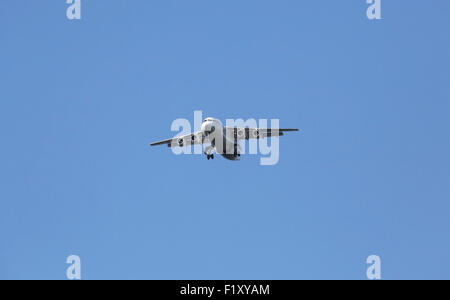 Avro RJ100, Registrierung XB-IXP der Swiss Airlines landet auf Zagreb Flughafen Pleso am 10. Juni 2015. Stockfoto