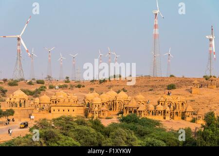 Indien, Rajasthan Zustand, Jaisalmer, 19. Jahrhundert königliche Kenotaphen Bada Bagh Stockfoto