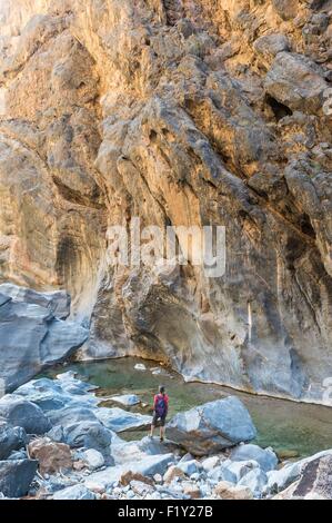 Sultanat von Oman, Gouvernorate Al-Batinah, Wadi Bani Awf in Al-Hajar-Gebirge-Bereich, Snake Canyon Stockfoto