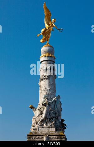 Frankreich, Marne, Reims, Platz Drouet Erlon, die Spalte mit den geflügelten vergoldete Bronze-Sieg Stockfoto