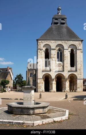 Frankreich, Loiret, Saint Benoit Sur Loire, Abtei Fleury und seine Turm-Veranda Stockfoto