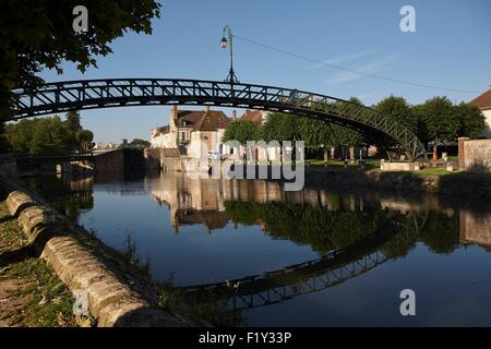 Frankreich, Loiret, Montargis, Victor Hugo Gehweg aus dem Jahre 1891 von Eiffel am Briare Kanal Stockfoto