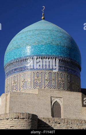 Usbekistan, Buchara, Altstadt Weltkulturerbe der UNESCO, türkisfarbenen Kuppel der Kalon-Moschee Stockfoto