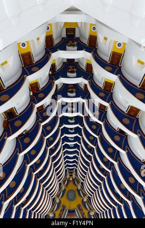 Vereinigte Arabische Emirate, Dubai, Burj Al Arab Hotel, atrium Stockfoto