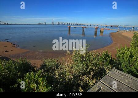 Frankreich, Loire-Atlantique, von Saint-Nazaire-Brücke zwischen Saint-Nazaire und Saint Brevin Les Pins gesehen seit den Pfad der Loire nach Saint Brevin Les Pins Stockfoto