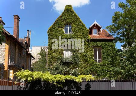 Frankreich, Hauts-de-Seine (92), AsniΦres-Sur-Seine, Maison rue du ChΓteau Stockfoto