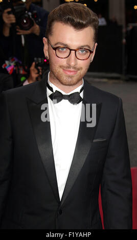 London, UK. 8. September 2015. 8. September 2015 - Sam Smith besucht die GQ Männer des Jahres Awards 2015 am Royal Opera House, Covent Garden in London, Vereinigtes Königreich. Bildnachweis: Stills Presse/Alamy Live-Nachrichten Stockfoto