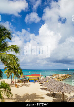 Strand von Simpson Bay Resort & Marina auf St. Maarten Stockfoto