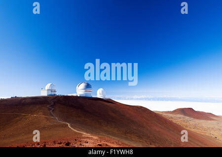 Der Mauna Kea Skyline zeigt, von links nach rechts, Universität von Hawaii 2,2 Meter Teleskop, Gemini Beobachtung, C-F-H-Teleskop Stockfoto