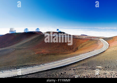 Mauna Kea Skyline zeigt, von links nach rechts, das Subaru-Teleskop, w.m. Keck Observatorium und NASA Infrared Telescope Facility Stockfoto