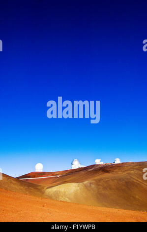 Der Mauna Kea Skyline zeigt, von links nach rechts, C-F-H-Teleskop, Gemini Beobachtung, Universität von Hawaii 2,2 Meter UKIRT Stockfoto