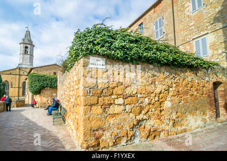 PIENZA, Italien - 25. Januar 2015: street View von Altstadt und Val d ' Orcia Tal in Pienza, Italien. Stockfoto