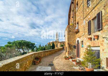 PIENZA, Italien - 25. Januar 2015: street View von Altstadt und Val d ' Orcia Tal in Pienza, Italien. Stockfoto