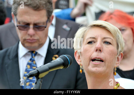 Angela C Smith MP (Arbeit, Penistone und Stocksbridge) anlässlich der Protest gegen die Versagen Badger Cull Politik, London Stockfoto