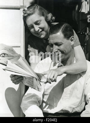 Englischer Schauspieler GEORGE FORMBY (1904-1961). Musiker und Comedian mit seiner Frau Beryl Stockfoto