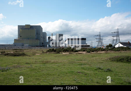 Dungeness Kernkraftwerke A und B auf einem Kiesstrand bei Dungeness Kent SE England UK gebaut Stockfoto