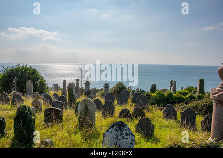 Der Friedhof der St. Bodfans und St. Marys Kirche Barmouth Gwynedd Wales UK Stockfoto