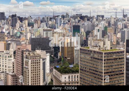 Erhöhten Blick auf die Wolkenkratzer der Stadt, São Paulo, Brasilien Stockfoto