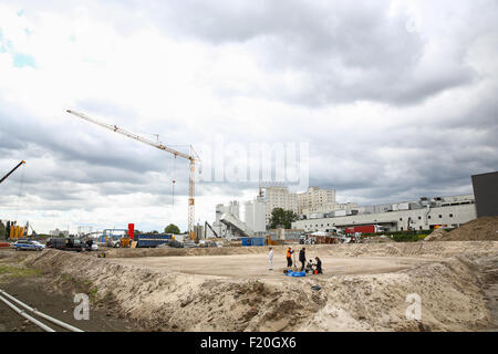 Fototermin die Berlin-Episode der ARD TV-Kriminalität zu fördern zeigen Tatort vor Ort beim Bau Blick in Hermannplatz.  Mitwirkende: Atmosphäre wo: Berlin, Deutschland bei: 9. Juli 2015 Stockfoto