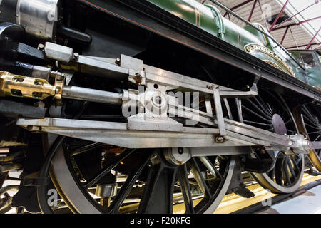 Great Western Railway Museum. Swindon, England. Dampf-Lokomotive Caerphilly Castle auf dem Display. Großbritannien Stockfoto