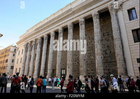 Italien, Rom, Piazza di Pietra, Hadrianstempel Stockfoto