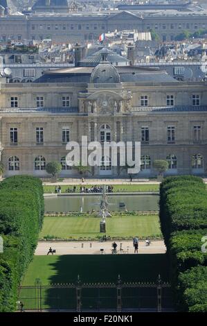 Frankreich, Paris, dem Senat in den Palais du Luxembourg, im 6. Arrondissement von Paris, darunter öffentliche Gärten nach vorne (Jardin du Luxembourg) und Luxemburg-Museum (Luftbild) Stockfoto