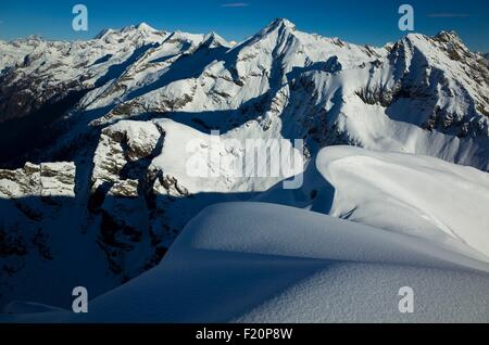 Schweiz, Tessin, Val Maggia, Ski Touren über Bosco Gurin einer deutschsprachigen Dorf mitten in der italienischen Schweiz Stockfoto