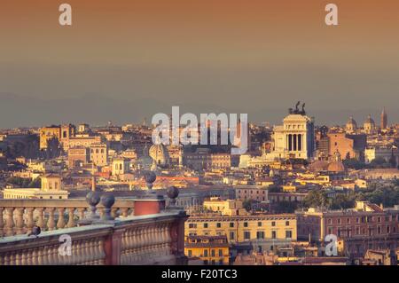 Gianicolo-Hügel, Panoramablick über die Altstadt von der UNESCO als Welterbe gelistet, Rom, Latium, Italien Stockfoto