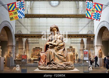 Vereinigte Staaten, New York, Manhattan, Ostseite, Metropolitan Museum of Art (MET), mittelalterliche Skulpturenhalle, Jungfrau und Kind Skulptur Stockfoto