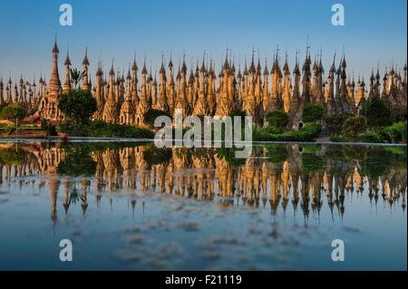 Myanmar (Burma), Shan-Staat, Pao Stamm, Kakku, Kakku Pagode mit seinen 2500 Stupas Stockfoto