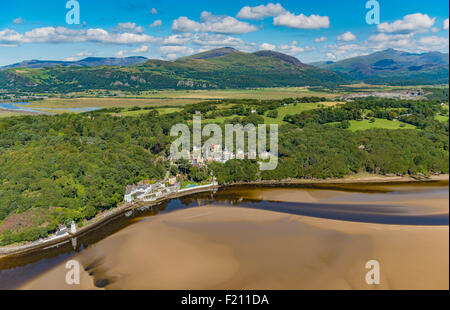 Luftaufnahmen, Portmeirion Dorf 1. August 2015 PHILLIP ROBERTS Stockfoto