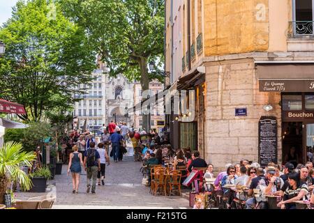 Frankreich, Rhone, Lyon, klassifiziert historische Stätte UNESCO-Weltkulturerbe Altstadt von Lyon da die Ort du ändern mit Blick auf die Kirche Saint-Nizier auf der Presqu'εle Stockfoto