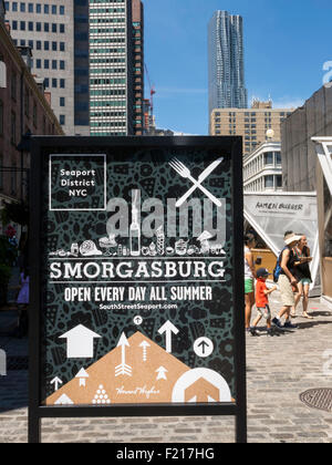 Smorgasburg Outdoor-Food Court, South Street Seaport Historic District, NYC Stockfoto