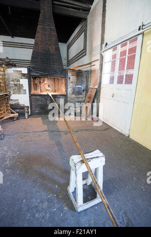 Mexiko, Santa Rosalia. Panaderia El Boleo. Bild der großen Ofen. Stockfoto