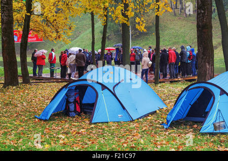 Tourismus Day.Sport Tourismus Weltwettbewerb im Park am Fluss Vitba, Vitebsk - Eröffnung der Wettkämpfe. Stockfoto