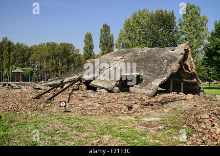 Polen Auschwitz-Birkenau State Museum Birkenau KZ Ruinen der Gaskammer und Krematorium Nummer 2 durch zerstört Stockfoto