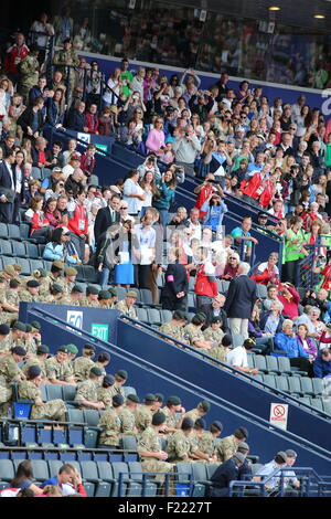 Prinz Harry, Prinz William, Kate und Herrn Seb Coe ansehen der Leichtathletik im Hampden Park während der Commonwealth Games 2014 Stockfoto