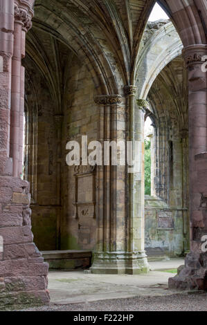 Die Ruinen von Historic Scotland Melrose Abbey, Melrose, Scottish Borders, das gotische Kloster St. Marys Abbey, Schottland, U.K Stockfoto