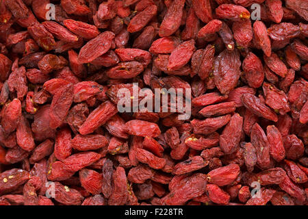 Eine Nahaufnahme der getrockneten Goji-Beeren. Stockfoto