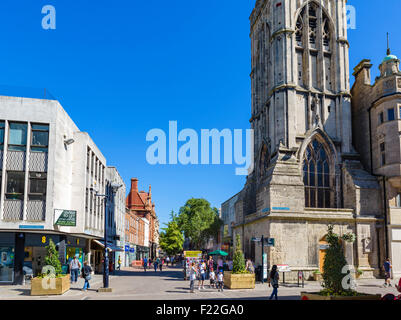 St. Michael Turm an das Kreuz (Kreuzung der Southgate und Northgate, Eastgate, Westgate Straßen), Gloucester, England, UK Stockfoto