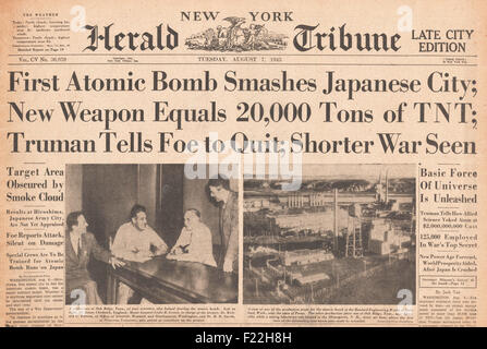 1945 New York Herald Tribune Titelseite Berichterstattung Atombombe auf Hiroshima fiel Stockfoto