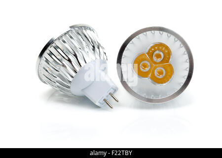 Zwei LED-Lampen MR16. Isolieren Sie auf weiß. Stockfoto