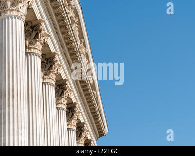 Zusammengesetzte griechischen Stil Spalten Zeile Stockfoto