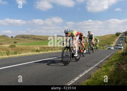 Northumberland, UK. 10. Sep, 2015. Tour durch Großbritannien Radrennen 2015;  Fahrer, die hier an dieser Stelle in der Nähe von Sycamore Gap Militär unterwegs in Northumberland gezeigt; ist 176; Peter Williams, ein Pro Rad Credit: Clearview/Alamy Live-Nachrichten Stockfoto