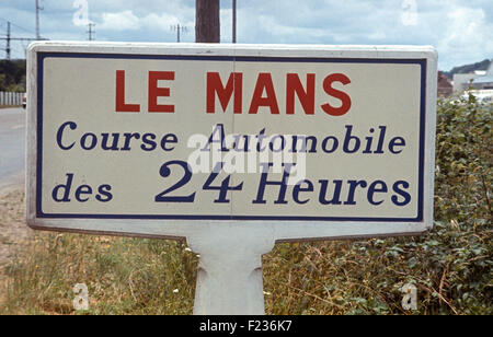 Le Mans-Kurs Automobil des 24 Heures melden Stockfoto