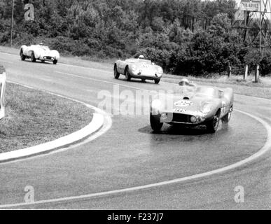 Bolton Stoop AC-LM Bristol Beaufort Linge Porsche und Hugus Erickson Ferrari TR Le Mans 1958 Stockfoto