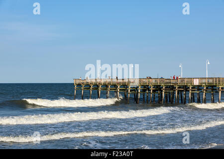 Angelsteg am Little Island Park, Virginia Beach, Virginia, USA Stockfoto